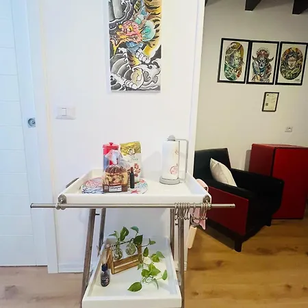 Casa Vacanze Santa Marta * בארלטה